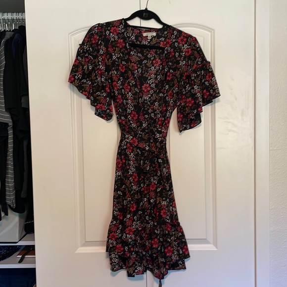 Black and red floral wrap dress by max studio - Picture 1 of 7